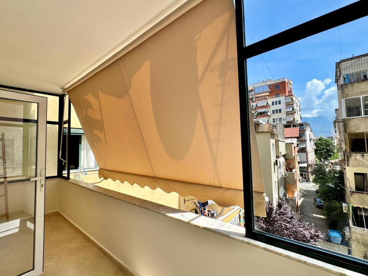 E&R Apartments At Myslym Shyri Tirana Exterior photo